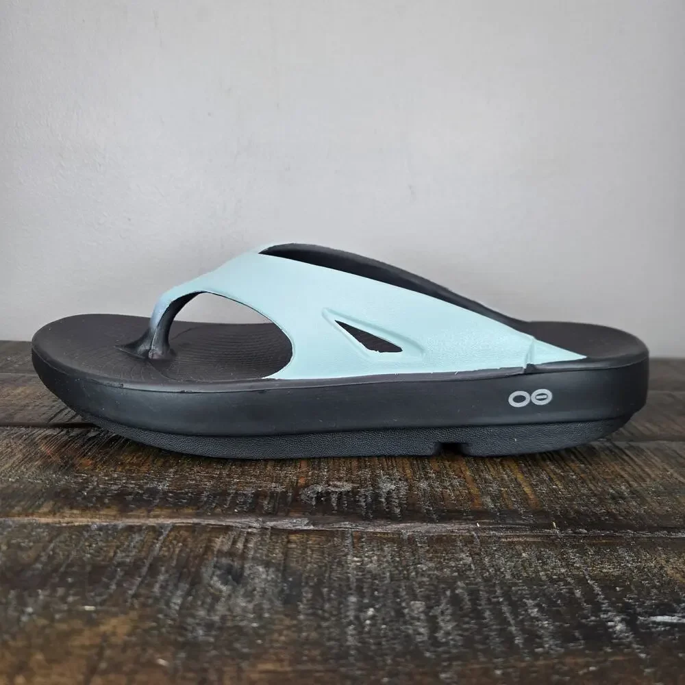 NEW Oofos Ooriginal Mens Size 9 Recovery Slip-On Flip Flops Sandals Oasis